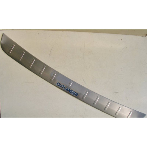 Накладка на задний бампер Mitsubishi Outlander 2016